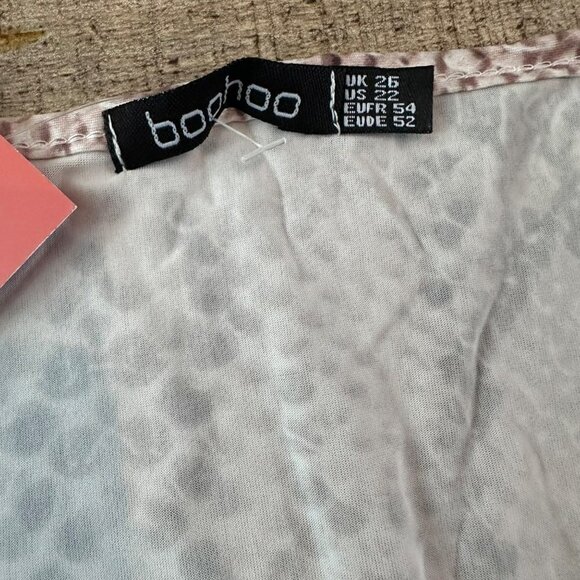 Boohoo plus slinky front midi dress snake brown and cream 26 - Picture 5 of 8